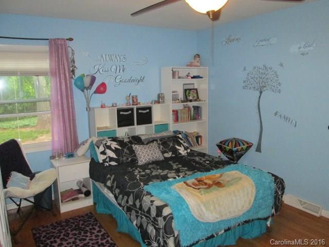 60 Imperial Court - Photo 16