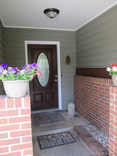 60 Imperial Court - Photo 3