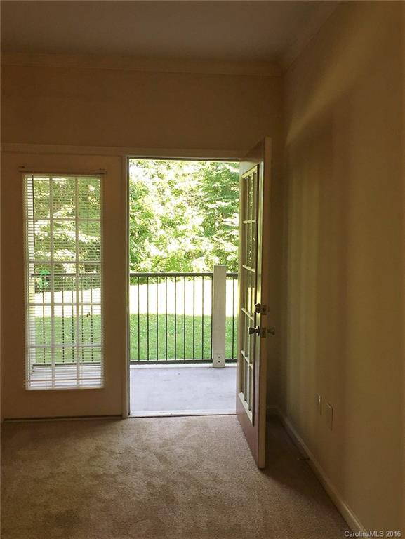 300 Vista Lake Drive #004 - Photo 5