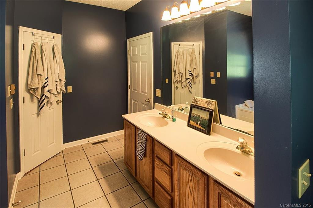 21 Chasis Court - Photo 10