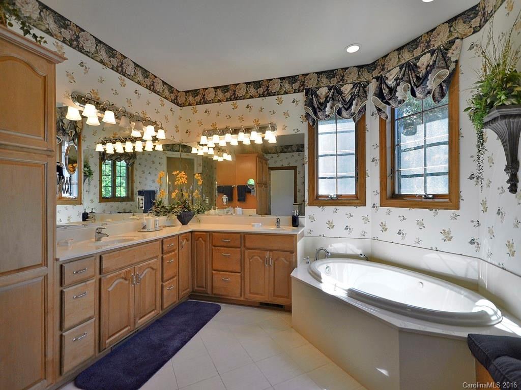 17 Thornapple Drive - Photo 16