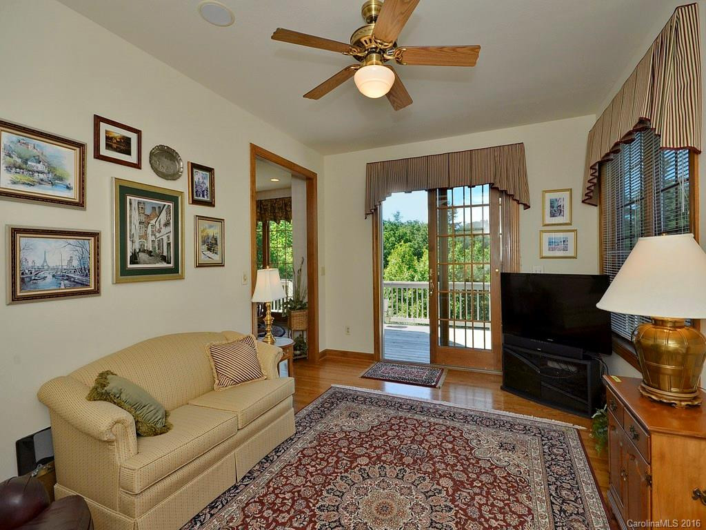 17 Thornapple Drive - Photo 10