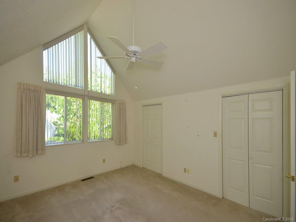 12 Stuart Circle - Photo 12