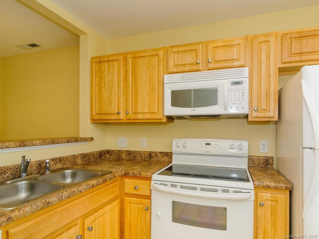 81 Old Salem Court #81 - Photo 14
