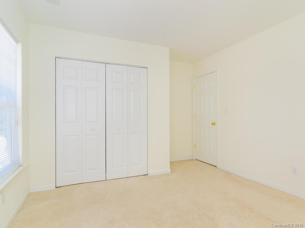 81 Old Salem Court #81 - Photo 18