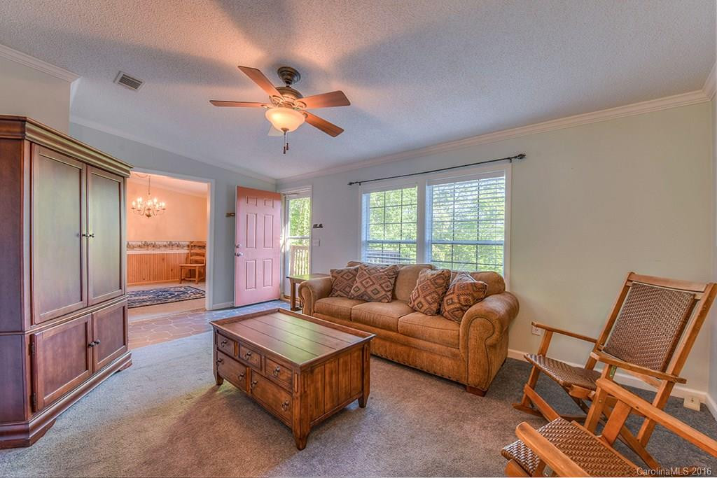 1021 Rabbit Skin Road - Photo 7