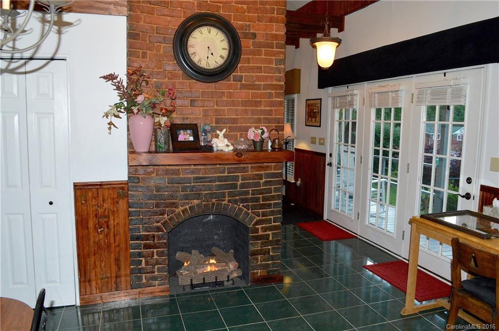 16 Roy Drive - Photo 5