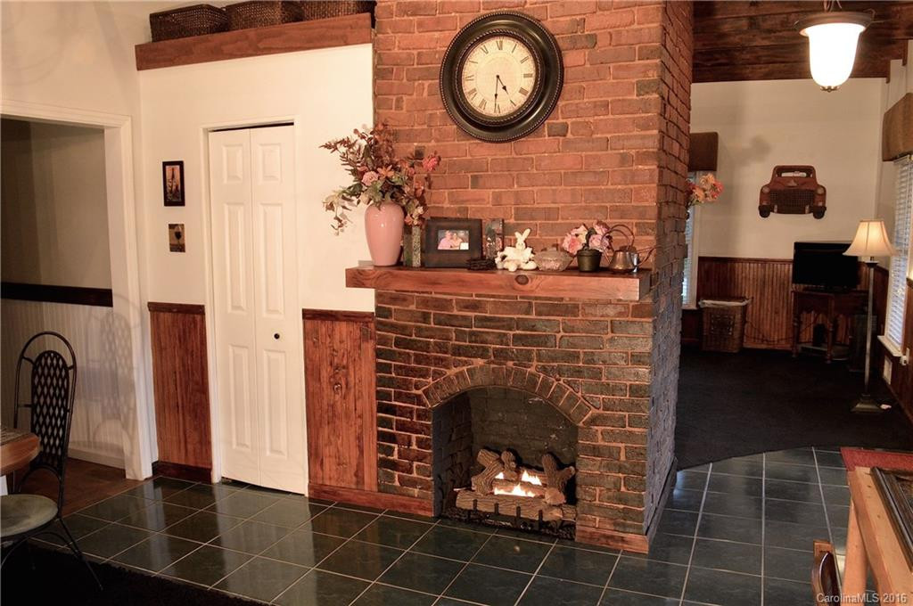16 Roy Drive - Photo 9