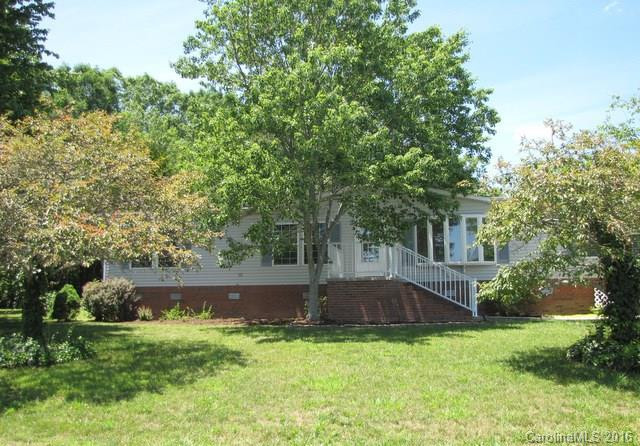 1 Howard Lane