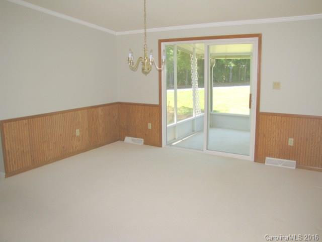 1 Howard Lane - Photo 4