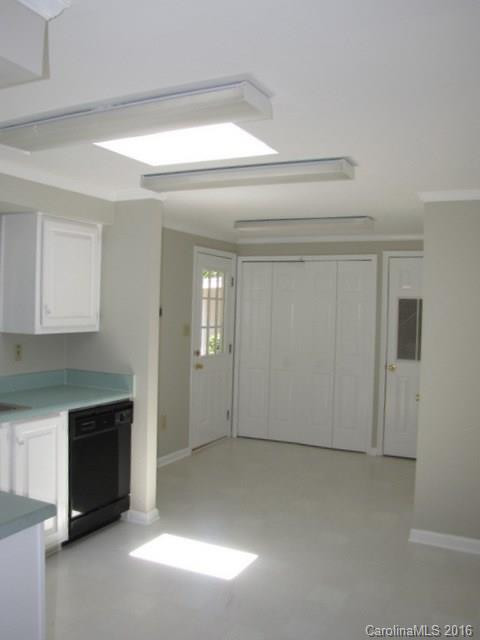 1 Howard Lane - Photo 6