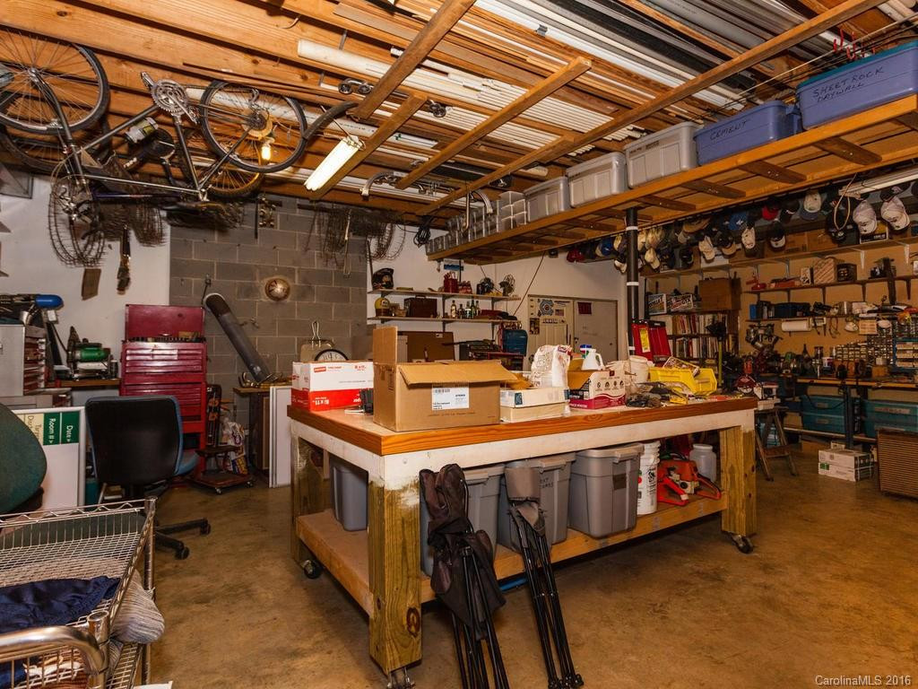 710 Wolf Branch Road - Photo 15