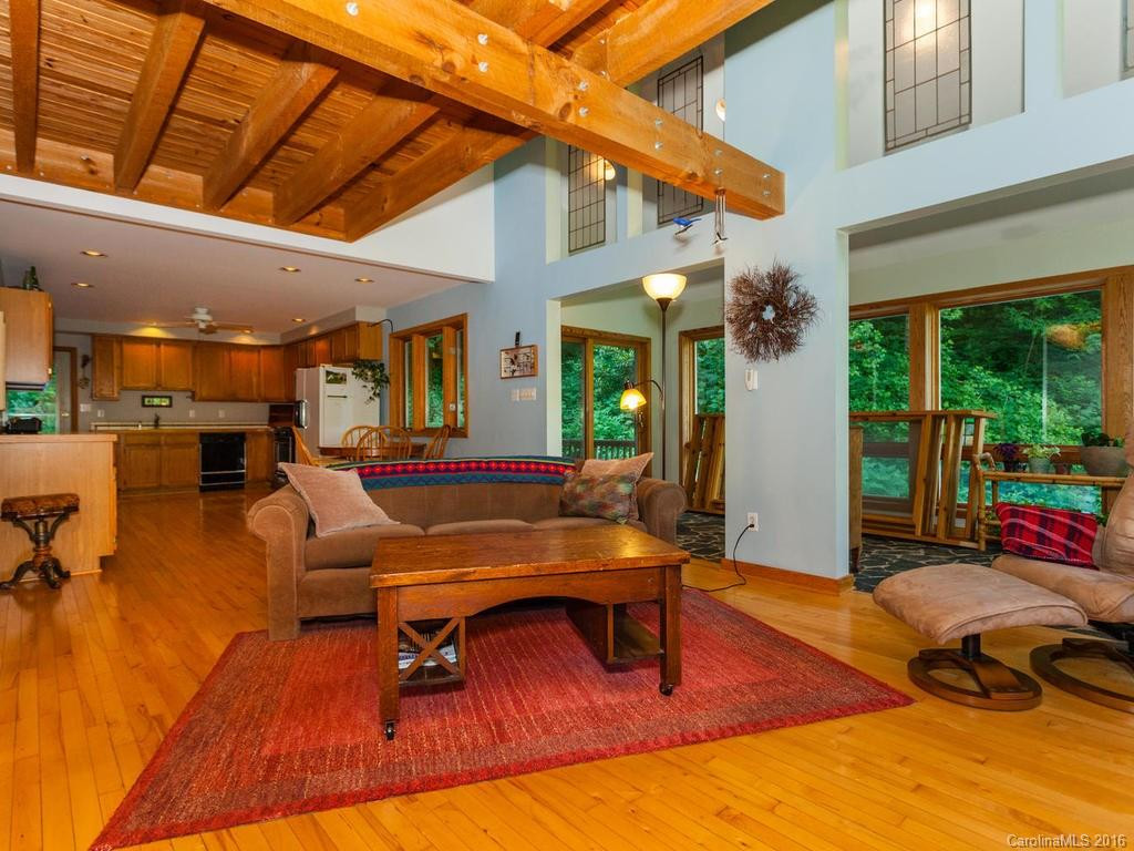 710 Wolf Branch Road - Photo 5