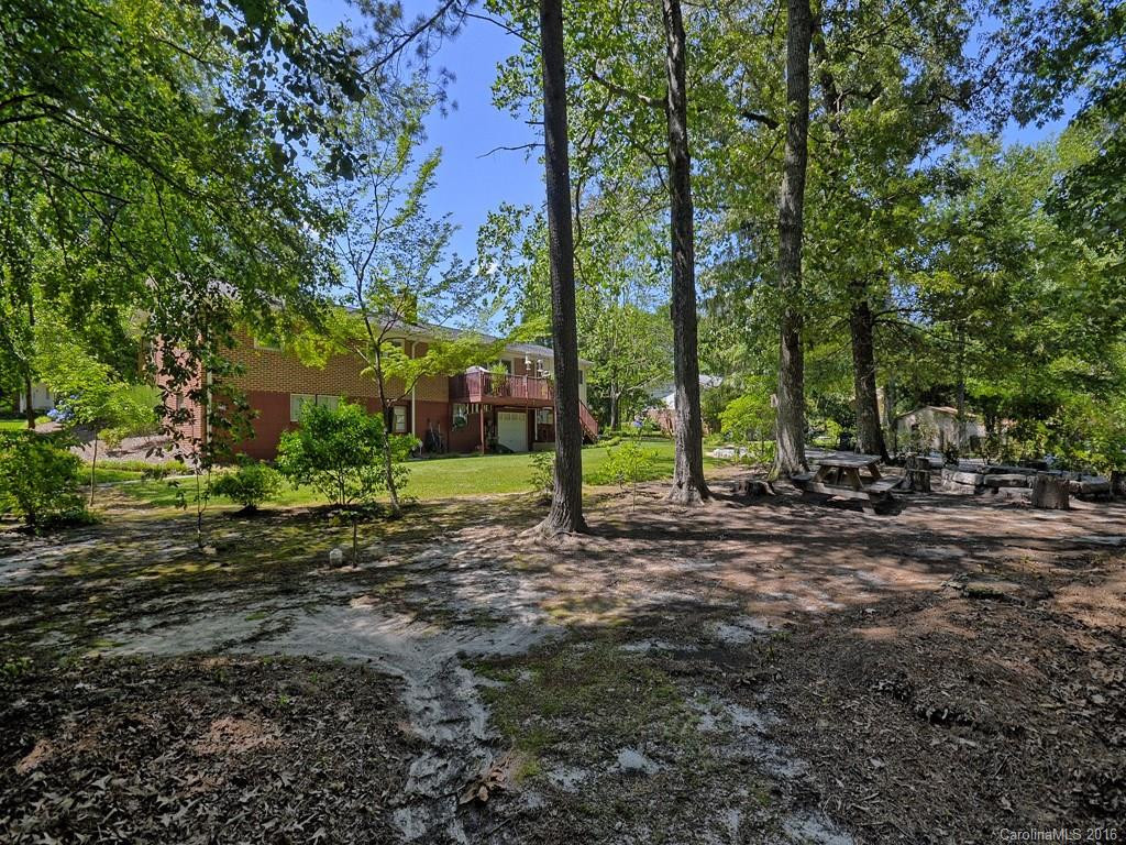 103 Balsam Road - Photo 18
