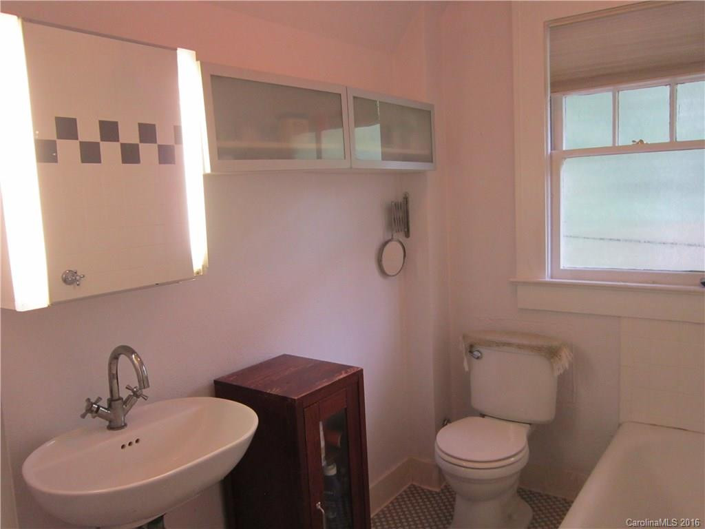 8 Oteen Park Place - Photo 16
