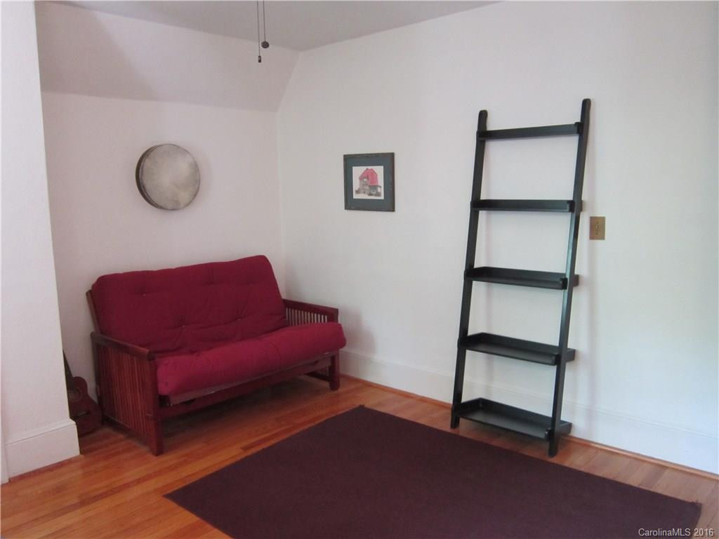 8 Oteen Park Place - Photo 9