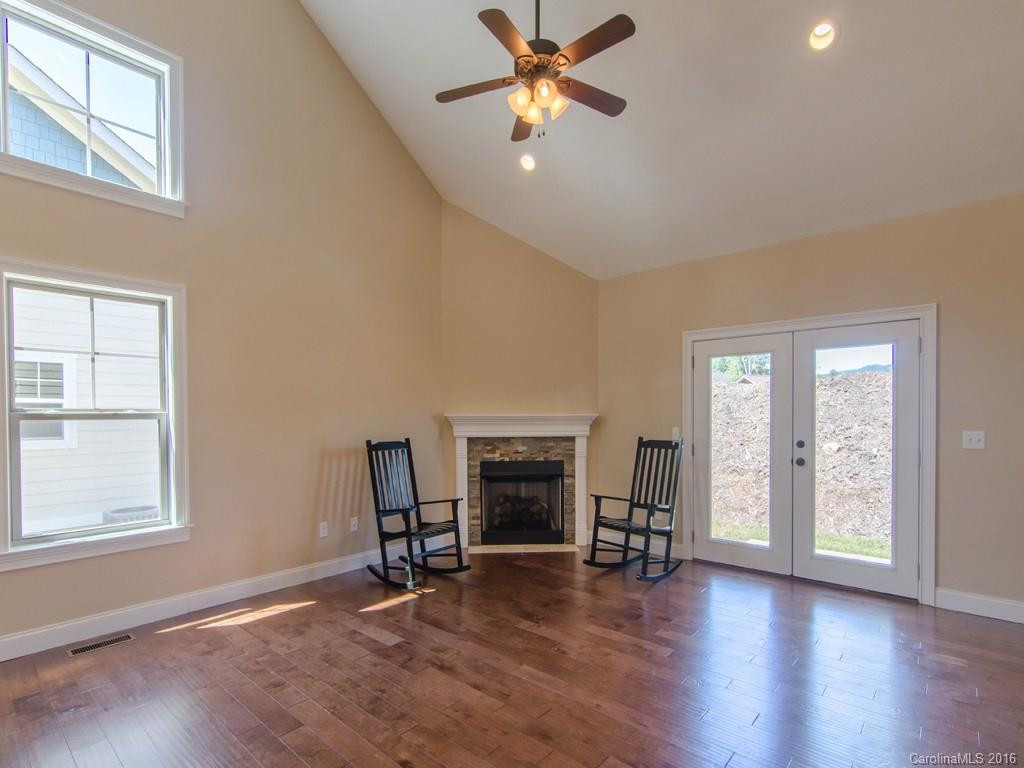17 Asher Lane - Photo 2
