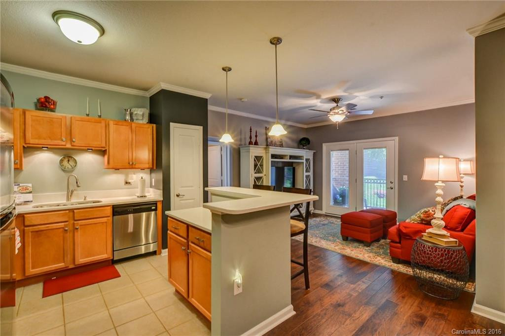 291 Brickton Village Circle #102 - Photo 8