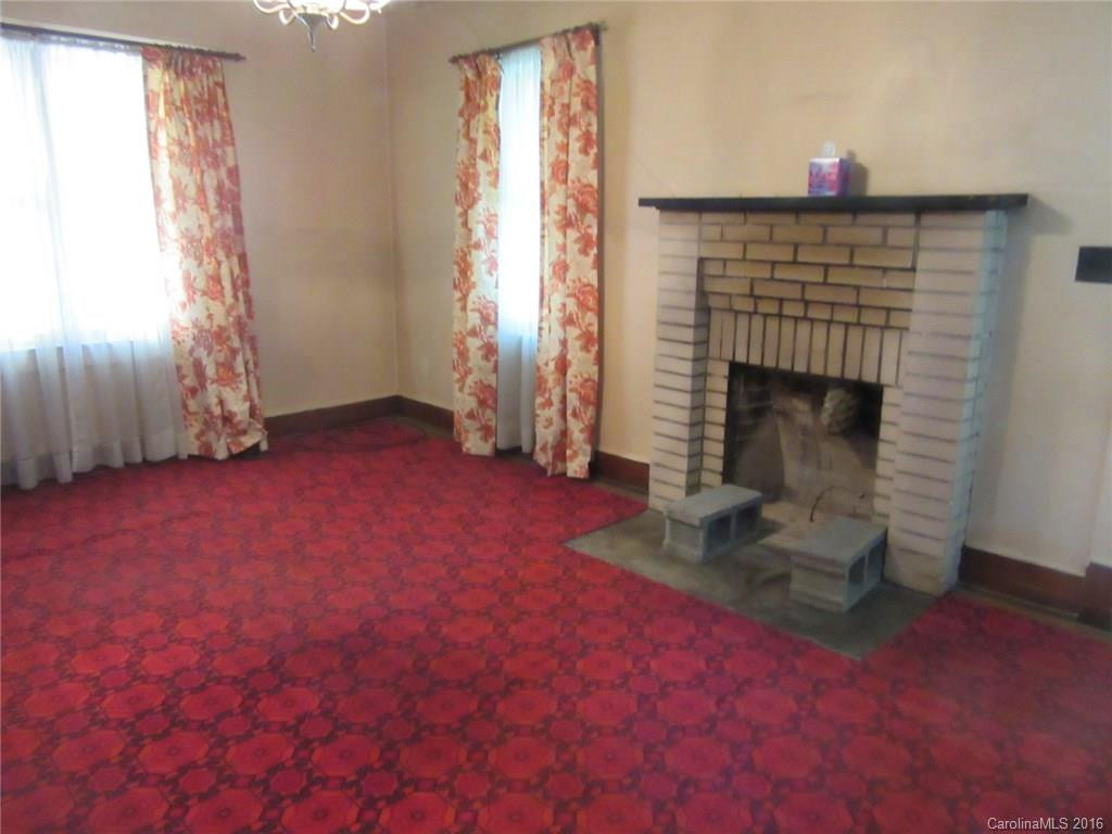 285 Walnut Avenue - Photo 2