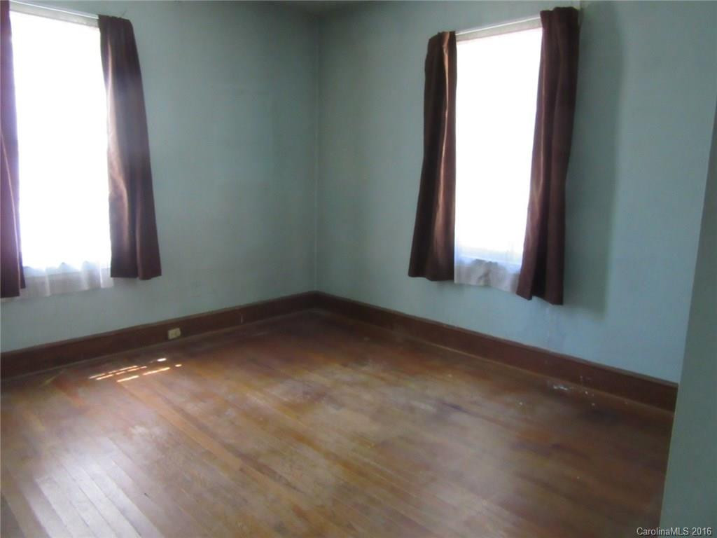 285 Walnut Avenue - Photo 4