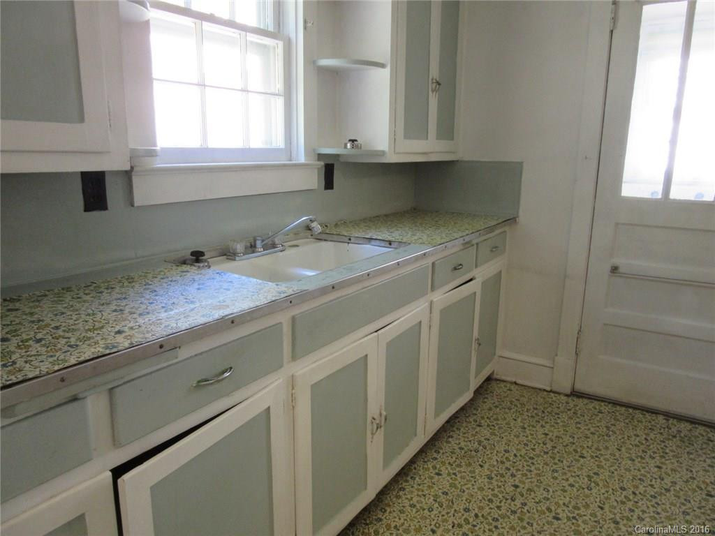285 Walnut Avenue - Photo 7