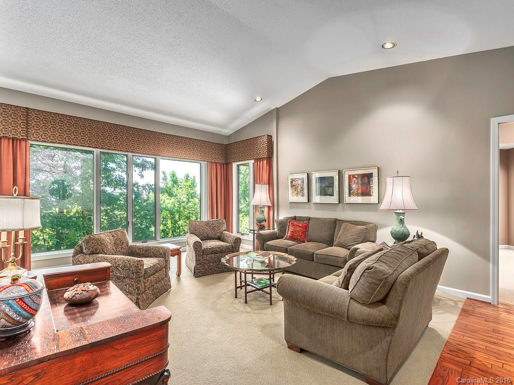 357 Sondley Drive - Photo 4