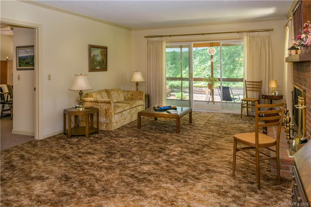 130 Exeter Court #None - Photo 4