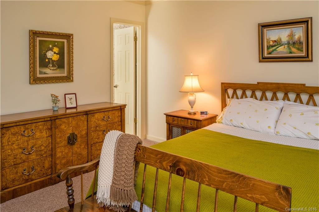 130 Exeter Court #None - Photo 8