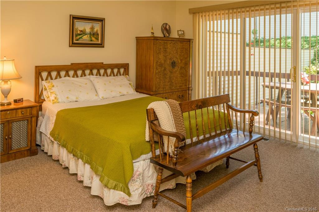 130 Exeter Court #None - Photo 9
