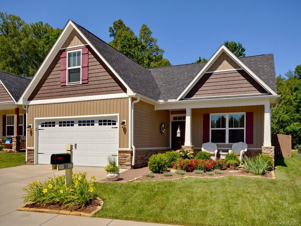 93 Foxtail Court #10