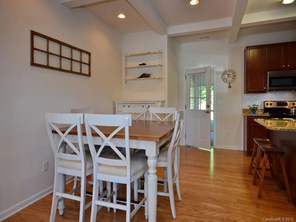 93 Foxtail Court #10 - Photo 5