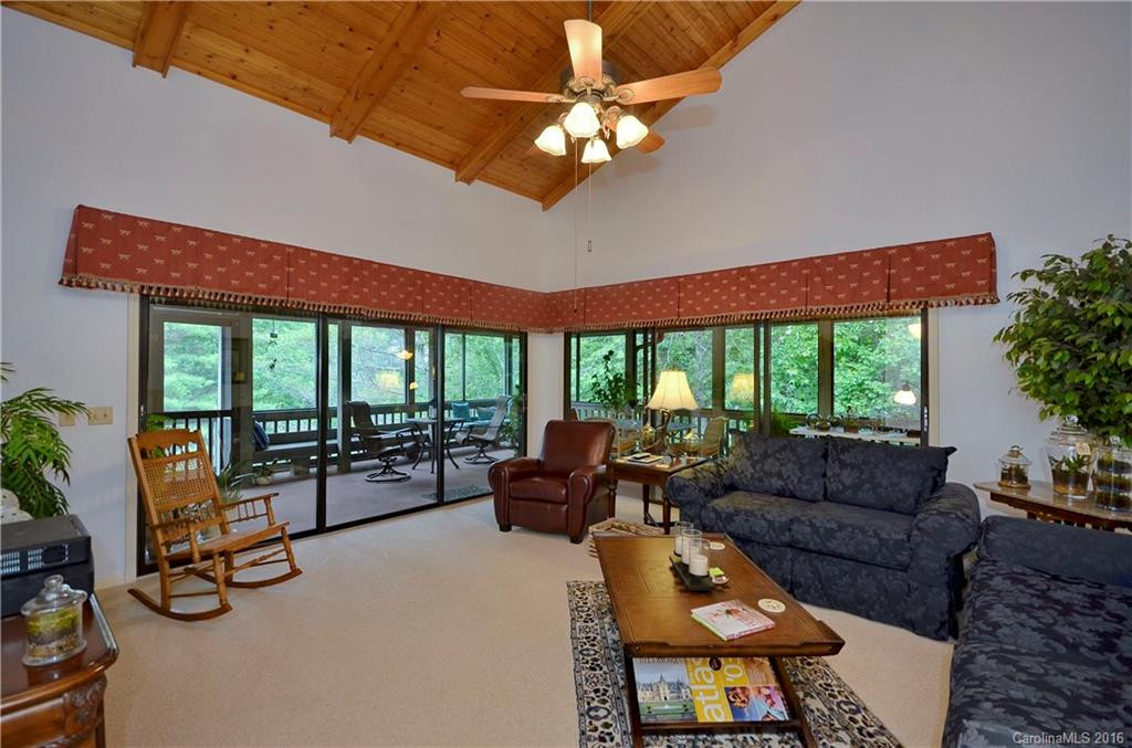 152 Cove Loop Road #152 - Photo 2