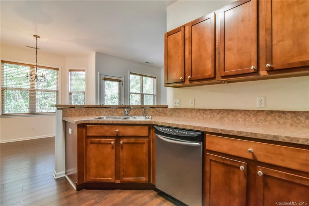82 Woodcreek Circle #35 - Photo 11