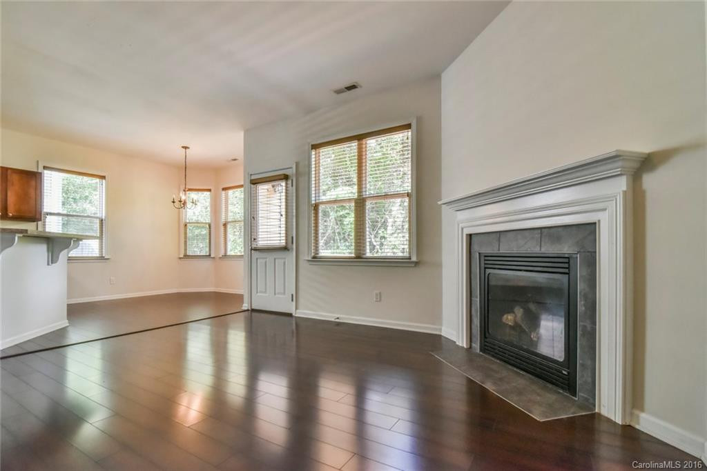 82 Woodcreek Circle #35 - Photo 6