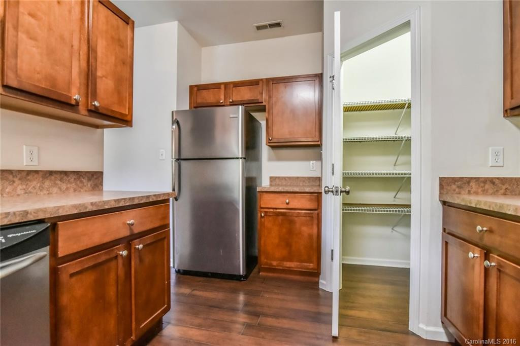 82 Woodcreek Circle #35 - Photo 9
