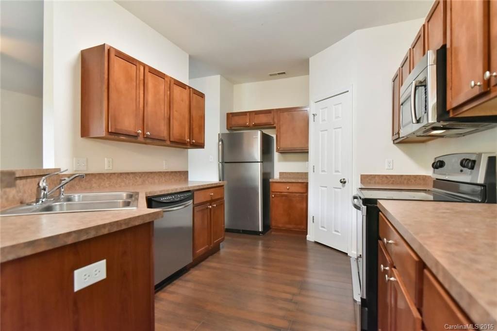 82 Woodcreek Circle #35 - Photo 10