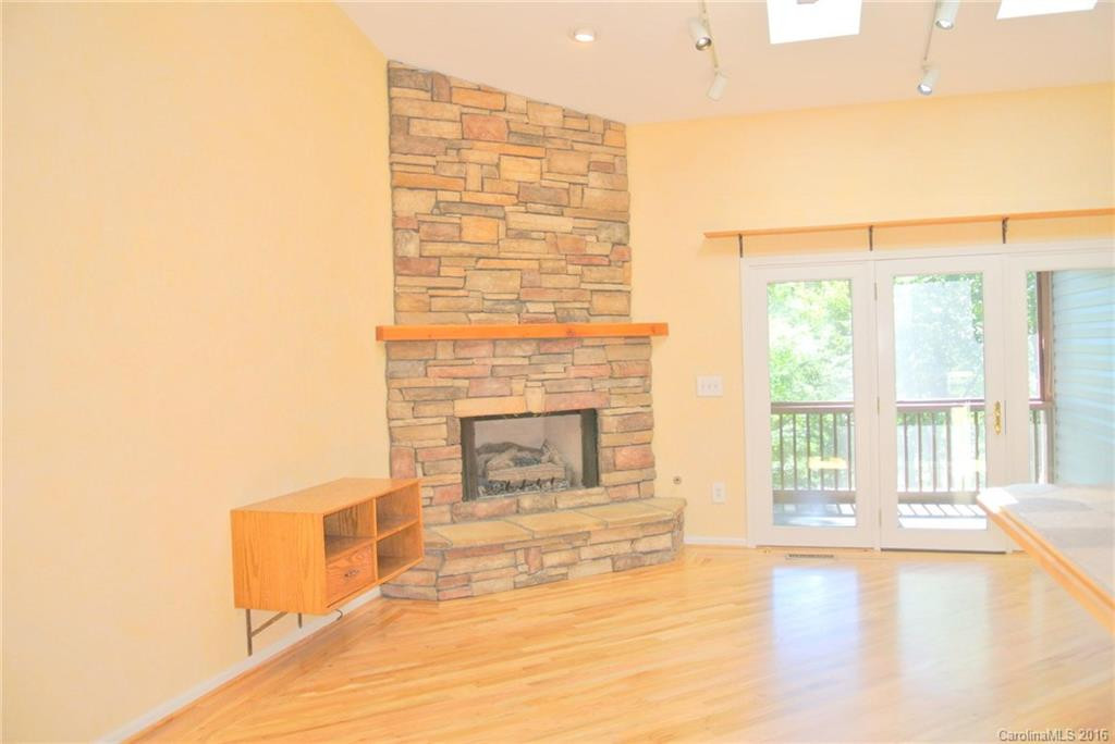 2639 Connestee Trail - Photo 3