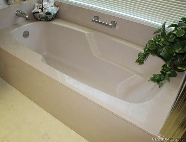 406 Timberland Drive - Photo 20