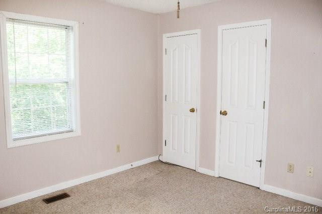 406 Timberland Drive - Photo 3