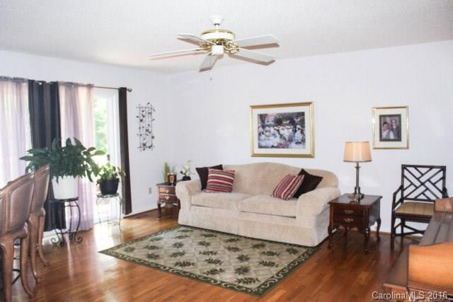 406 Timberland Drive - Photo 5