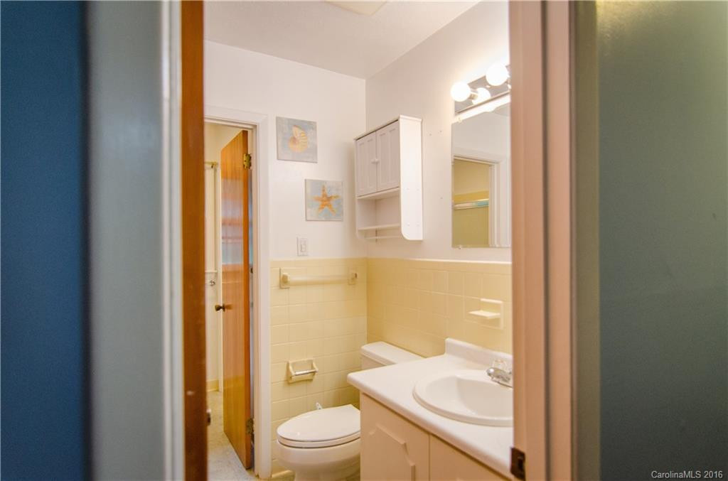 248 Saint Johns Street - Photo 9