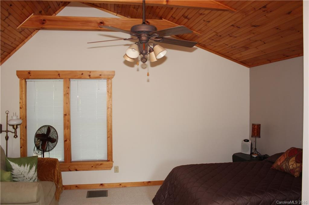 762 Willow Lake Drive - Photo 13
