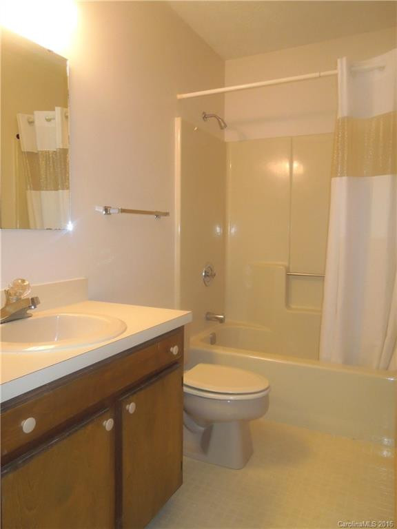 50 Maxine Lane #104 - Photo 5