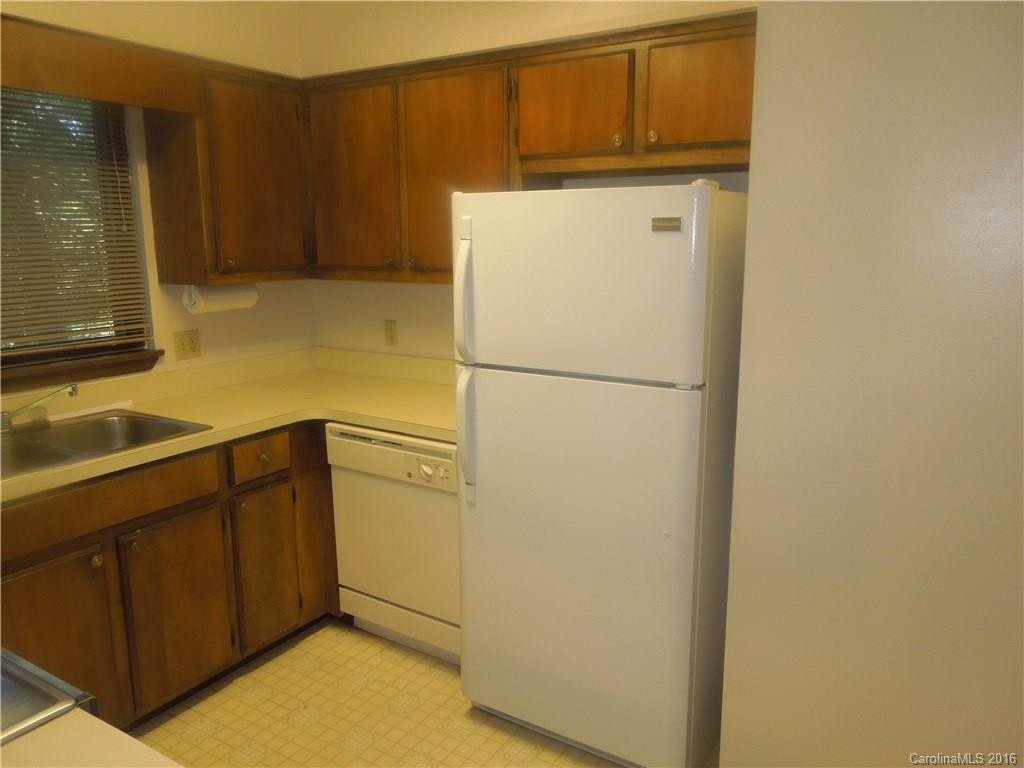50 Maxine Lane #104 - Photo 8