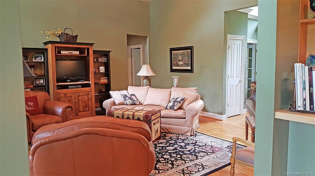 187 Gordon Road #104 Section D - Photo 5