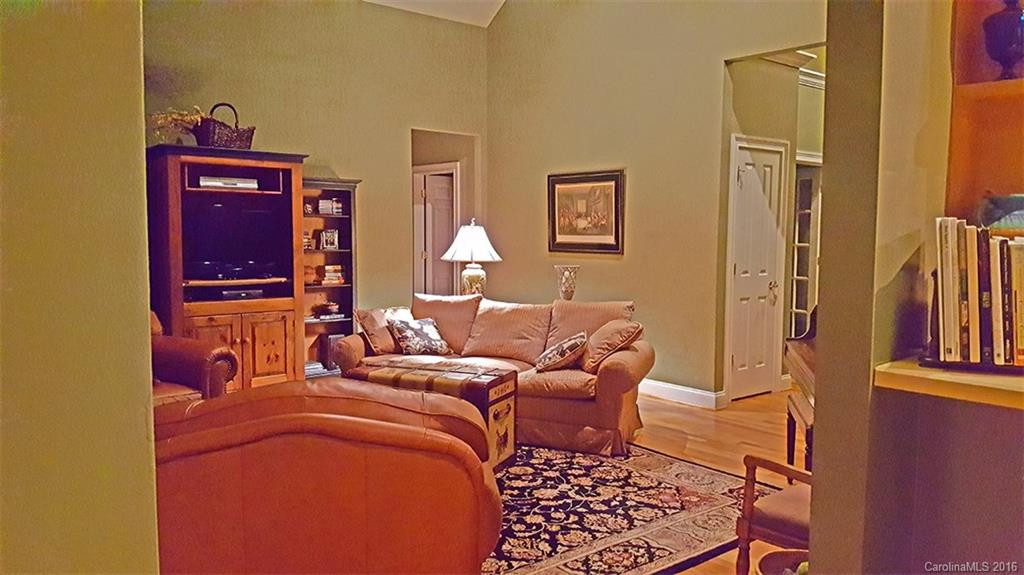 187 Gordon Road #104 Section D - Photo 6