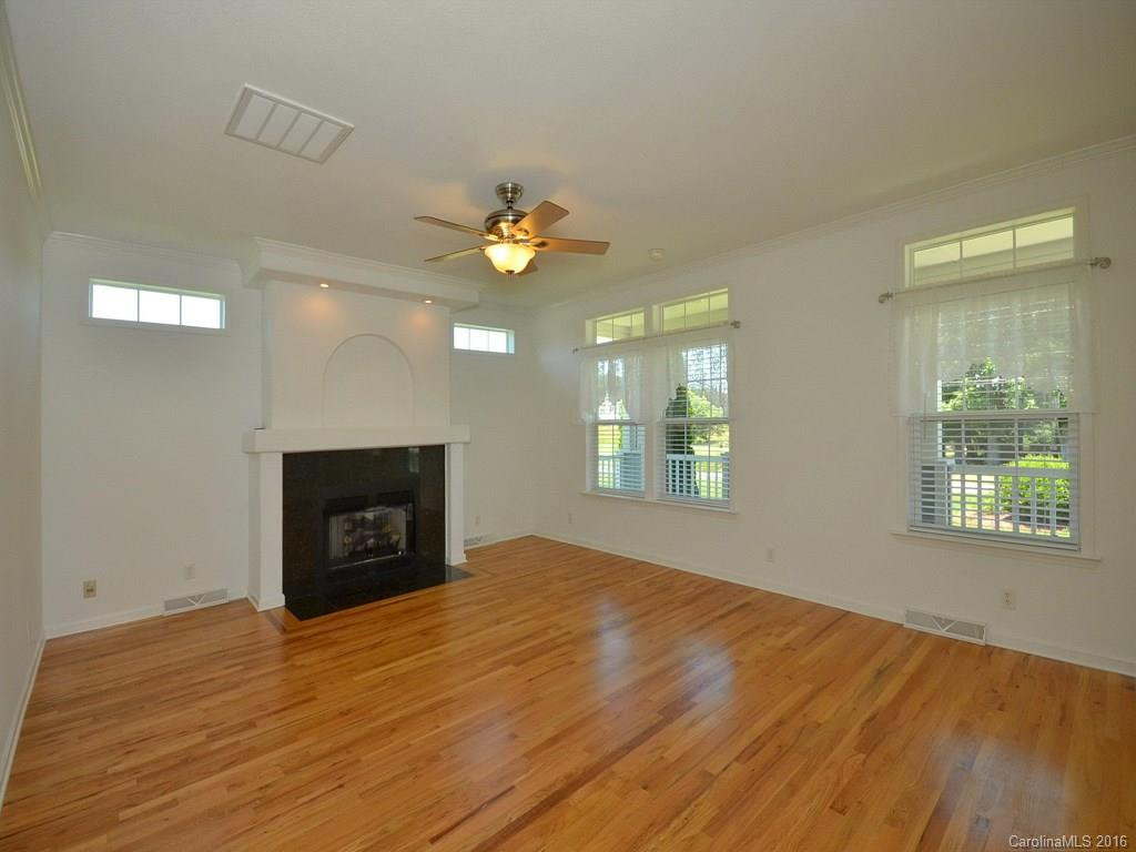 438 Oak Grove Road - Photo 2
