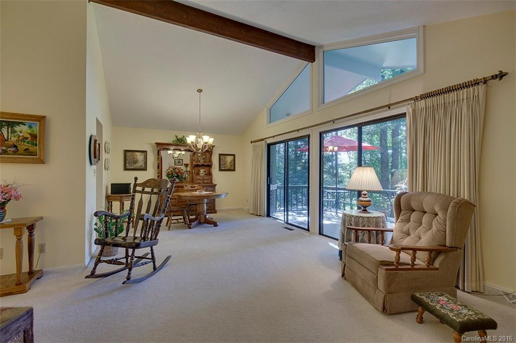 26 Forest Hill Circle - Photo 3