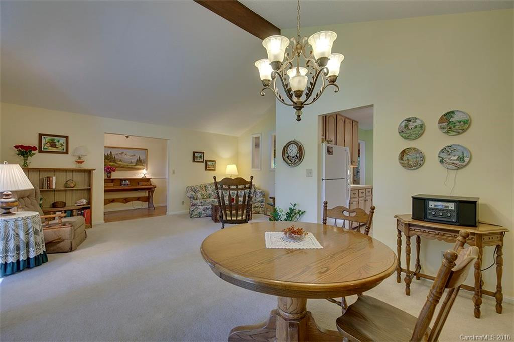 26 Forest Hill Circle - Photo 4