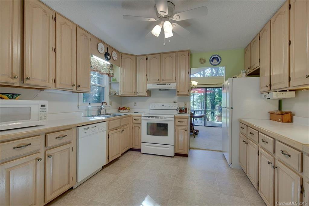 26 Forest Hill Circle - Photo 7